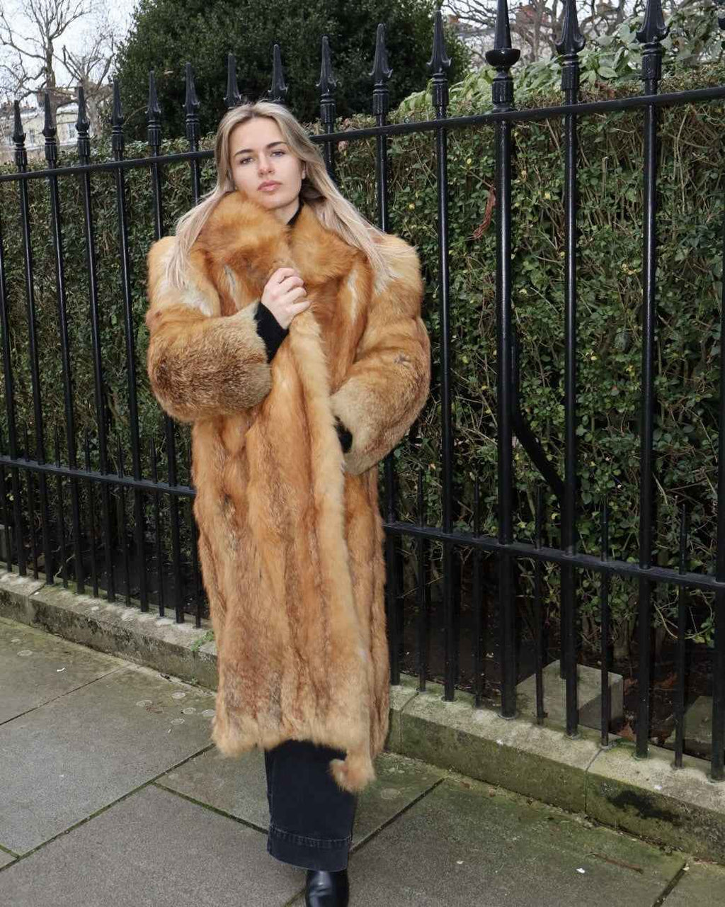 UNIQUE And FABULOUS Full Length Vintage Red Fox Fur Coat Real Fur Size Medium 87