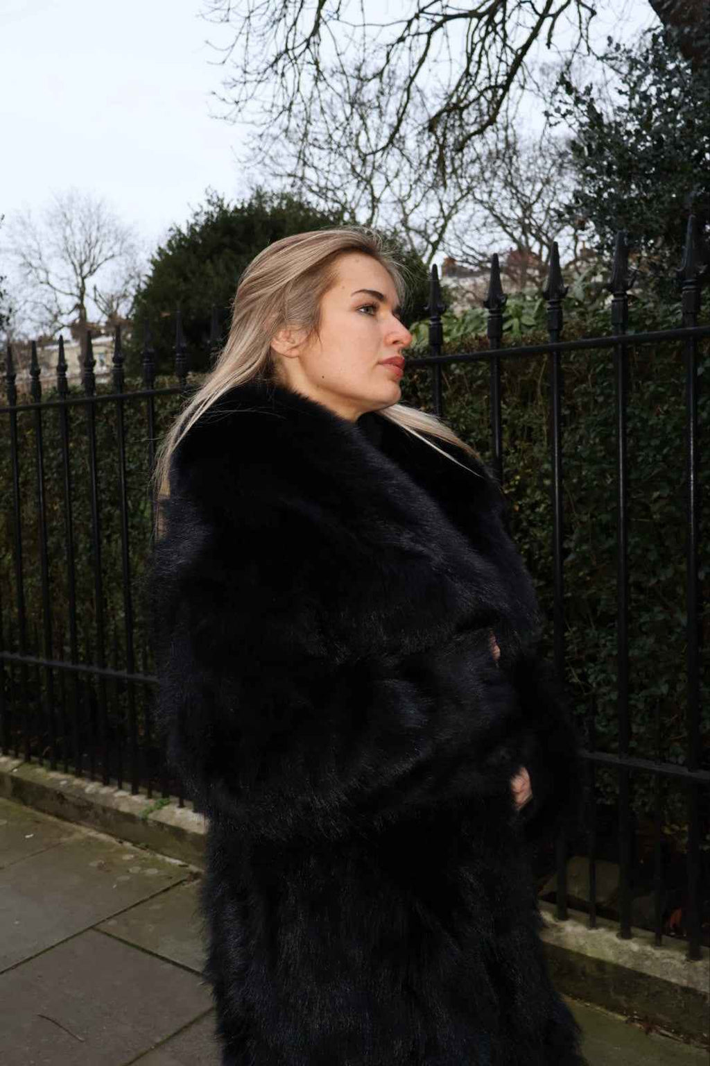 STUNNING Modern Preowned Fox Fur Coat Real Fur Size Medium