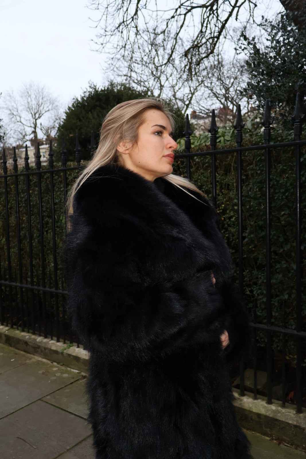 STUNNING Modern Preowned Fox Fur Coat Real Fur Size Medium