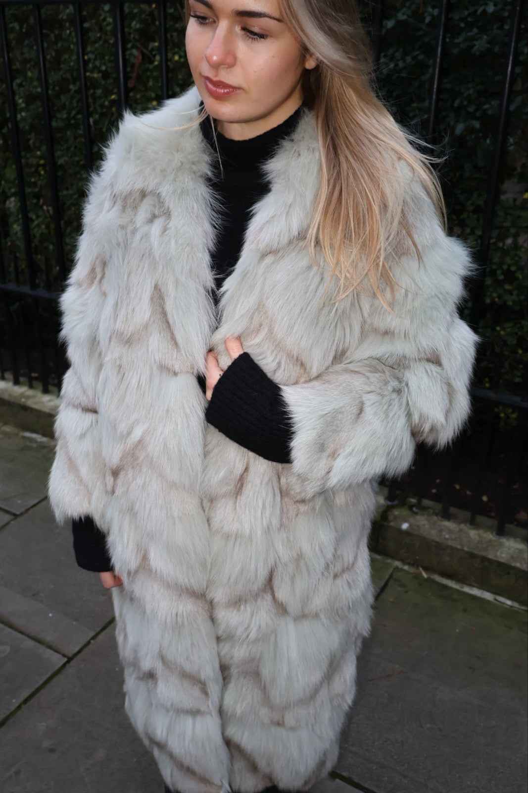 Fluffy White Fox Fur Coat Real Fur Long Size UK6-12 Small