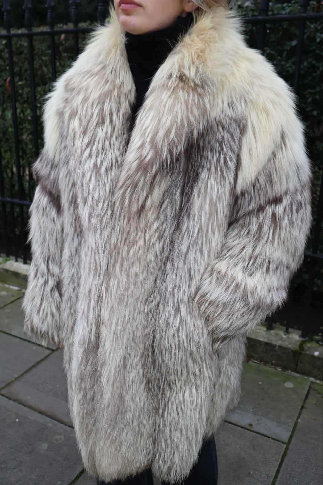 RARE PLATINUM FOX Vintage Fox Fur Coat Size M-L Real Fur