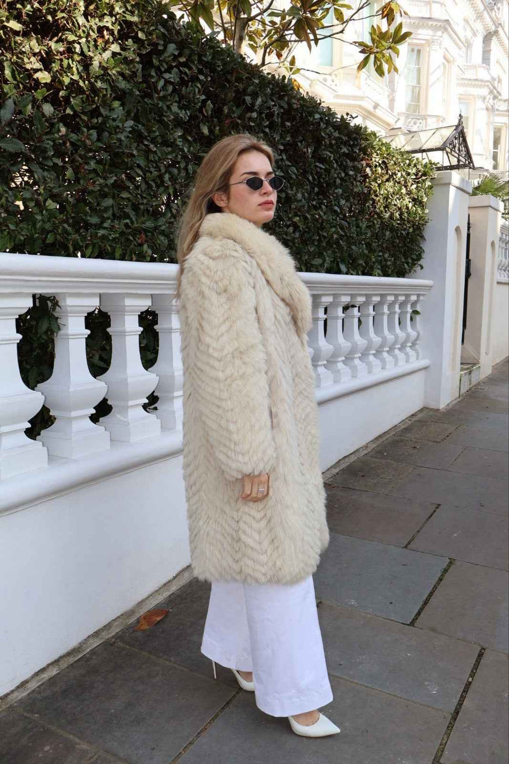 Carrie Bradshaw Style Long White Vintage Fox Fur Coat Size L