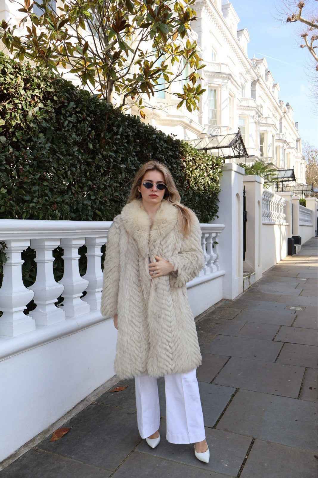 Carrie Bradshaw Style Long White Vintage Fox Fur Coat Size L