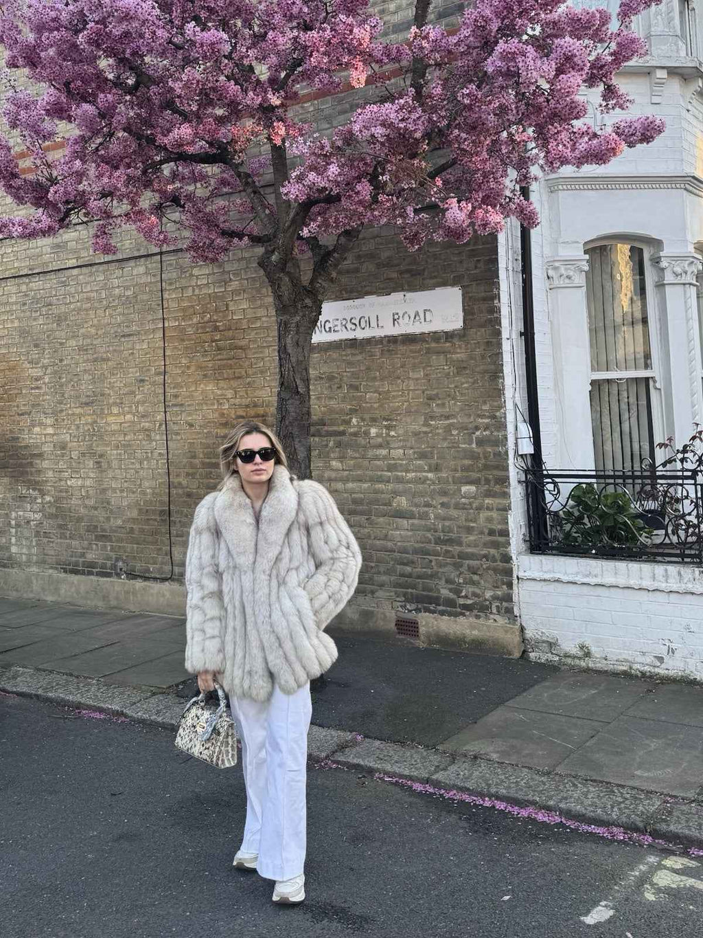 EXCEPTIONAL ARCTIC FOX Vintage Fur Coat, Extremely Fluffy And Soft