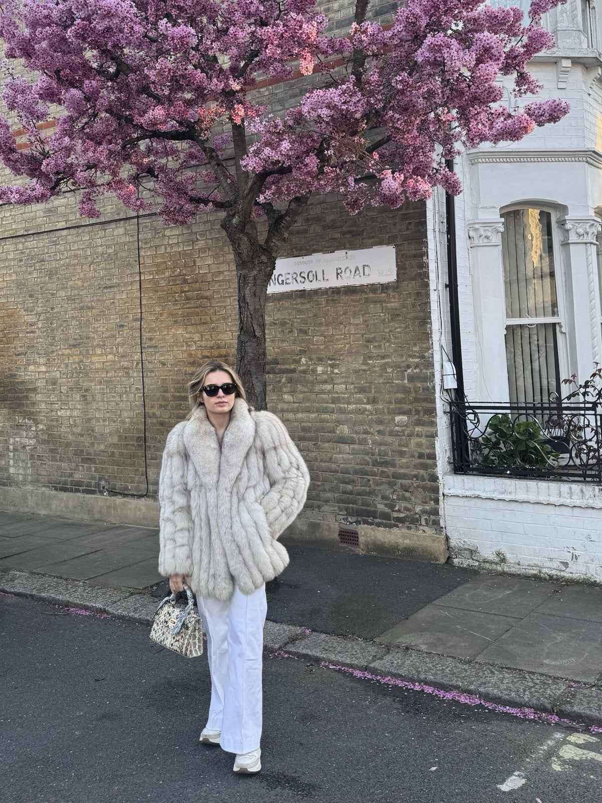 EXCEPTIONAL ARCTIC FOX Vintage Fur Coat, Extremely Fluffy And Soft