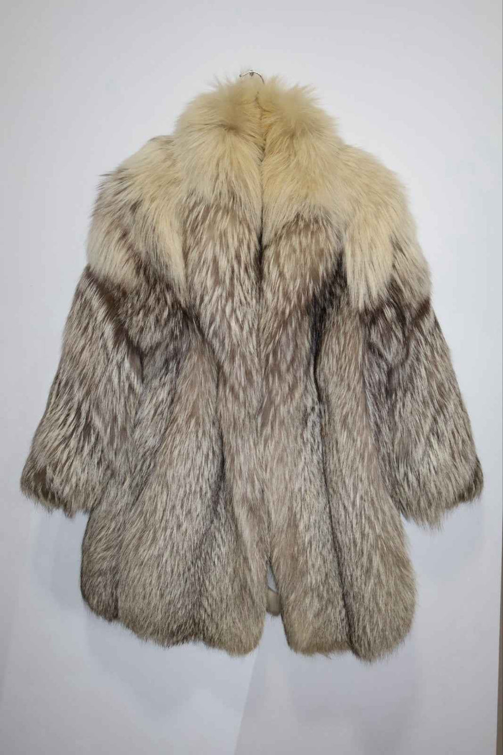 RARE PLATINUM FOX Vintage Fox Fur Coat Size M-L Real Fur