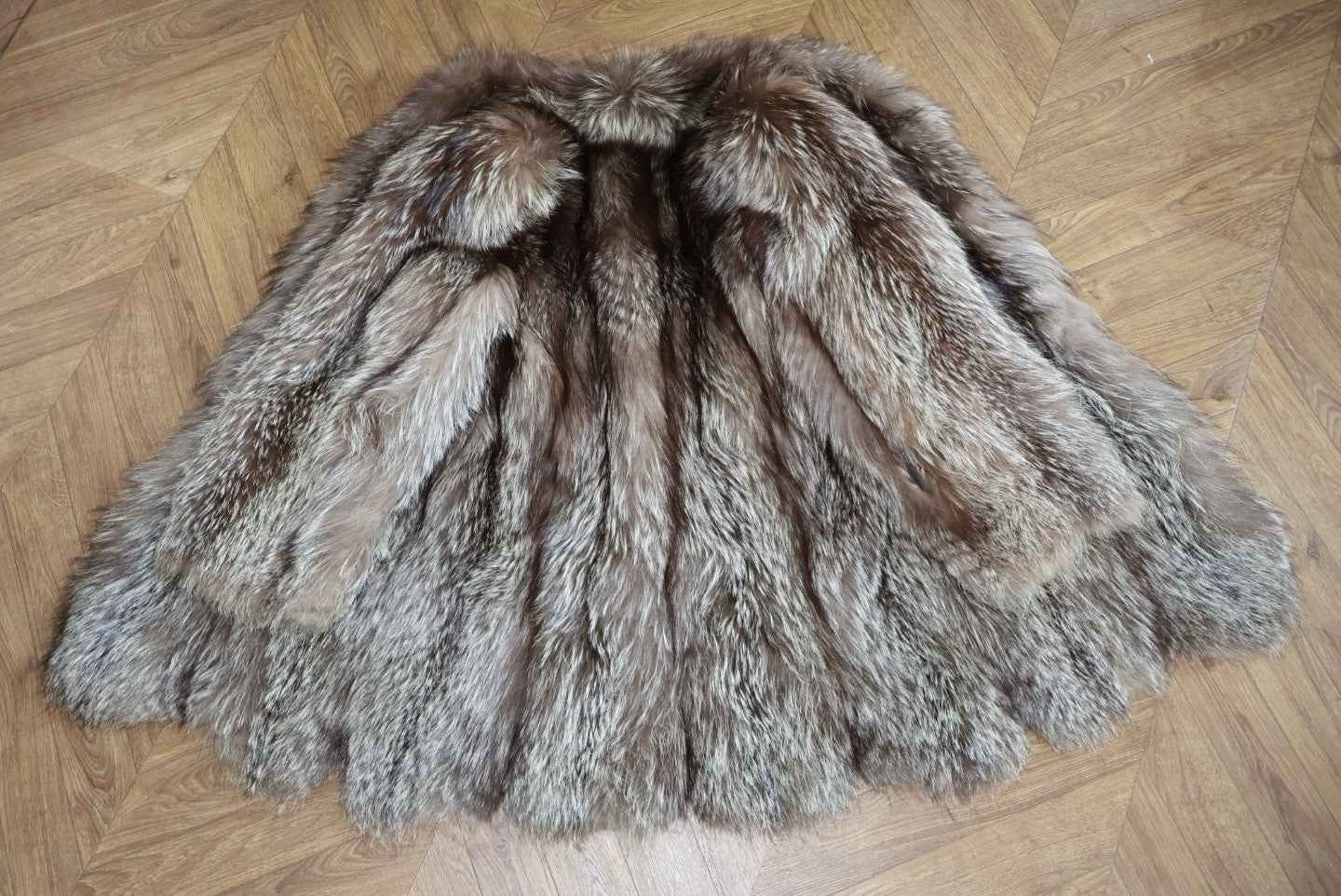 Scalloped Hem Vintage Silver Fox Fur Coat Unusual Real Fur Size Medium
