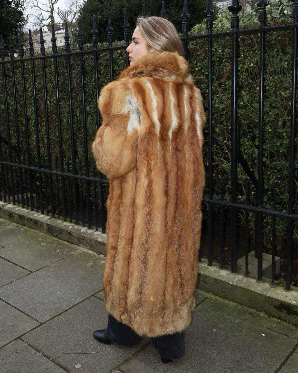 UNIQUE And FABULOUS Full Length Vintage Red Fox Fur Coat Real Fur Size Medium 87
