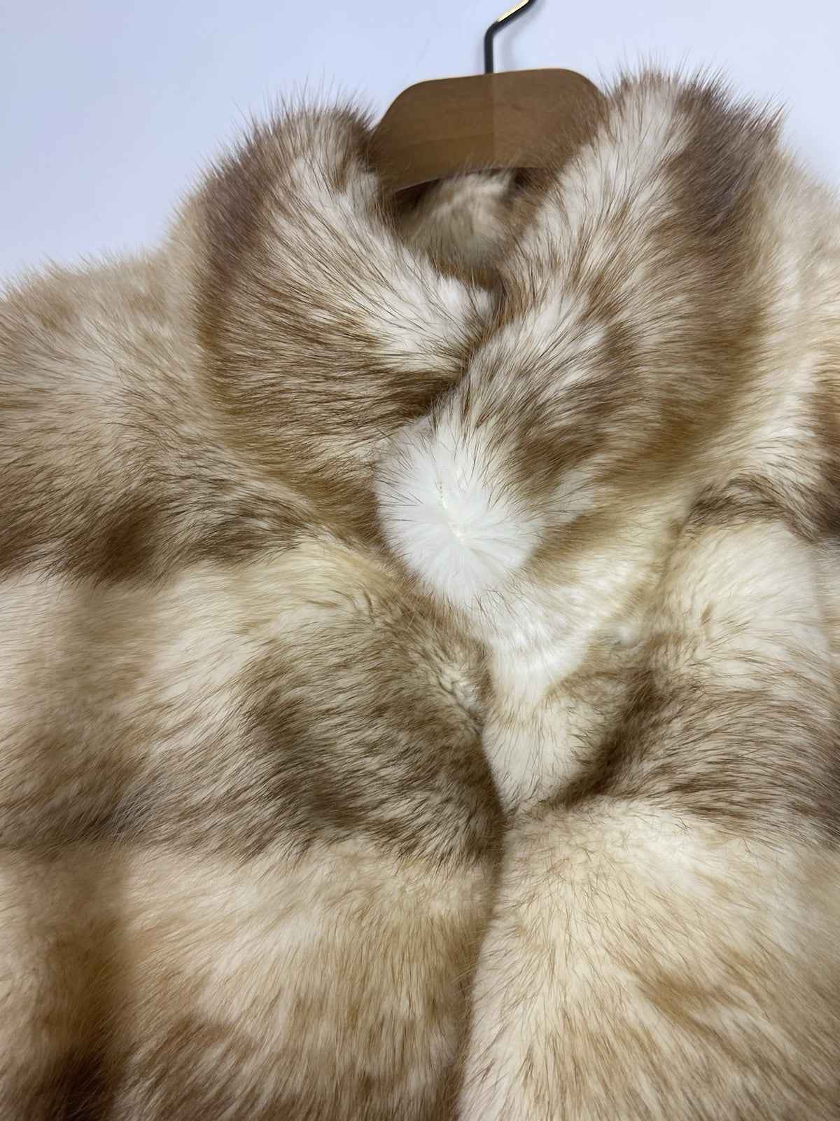 Real Fur Coat STUNNING Modern style, Mink? Marten? Fitch?