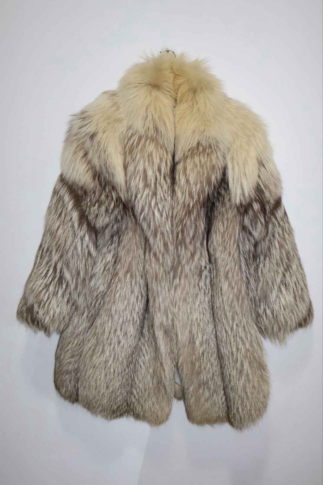 RARE PLATINUM FOX Vintage Fox Fur Coat Size M-L Real Fur