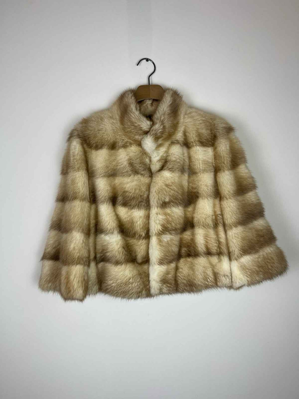 Real Fur Coat STUNNING Modern style, Mink? Marten? Fitch?