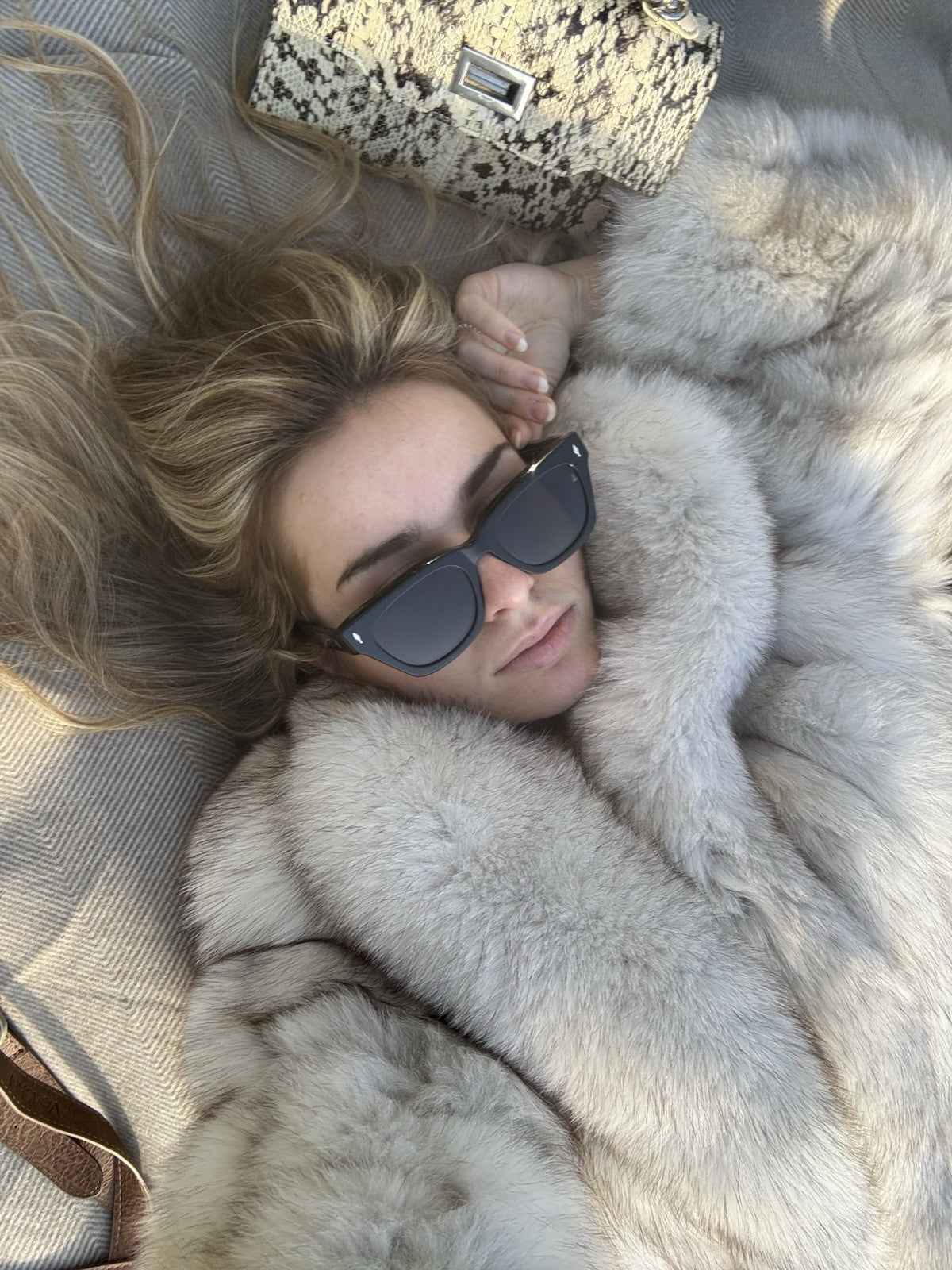 EXCEPTIONAL ARCTIC FOX Vintage Fur Coat, Extremely Fluffy And Soft