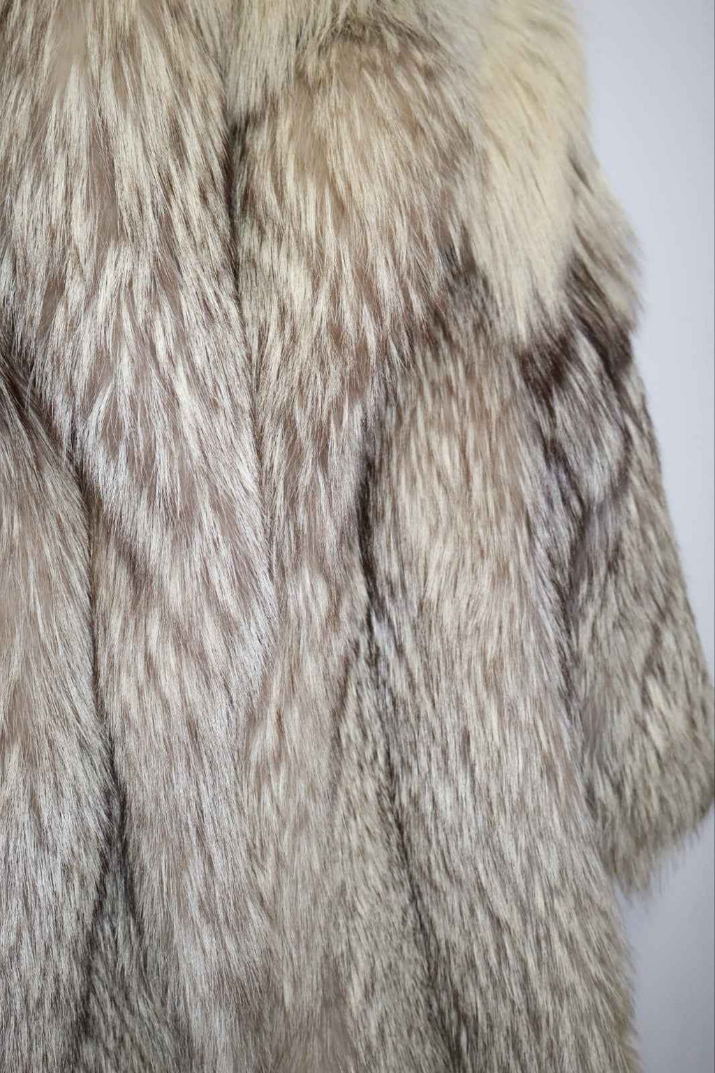 RARE PLATINUM FOX Vintage Fox Fur Coat Size M-L Real Fur