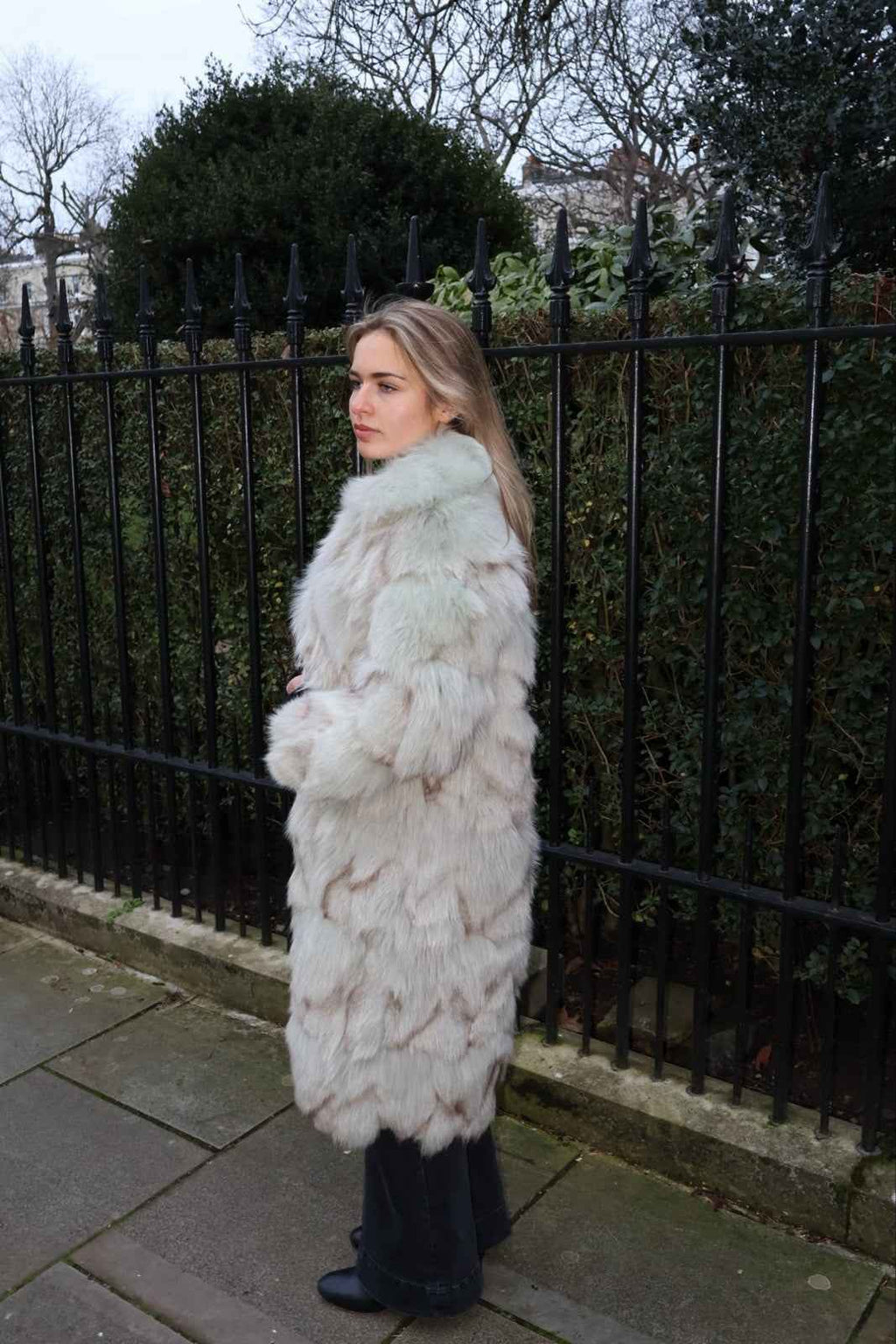 Fluffy White Fox Fur Coat Real Fur Long Size UK6-12 Small