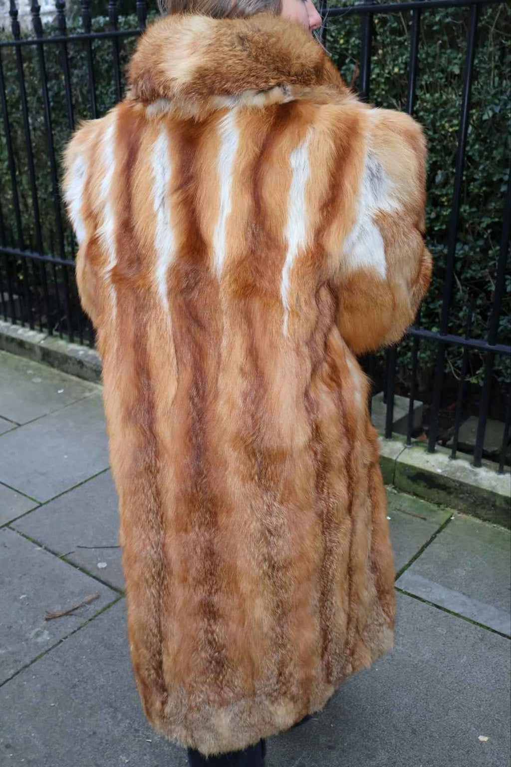 UNIQUE And FABULOUS Full Length Vintage Red Fox Fur Coat Real Fur Size Medium 87