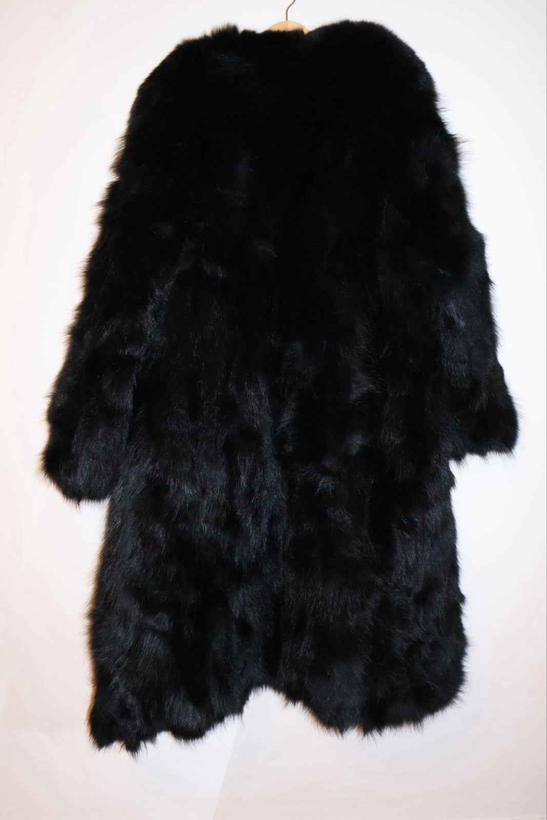 STUNNING Modern Preowned Fox Fur Coat Real Fur Size Medium