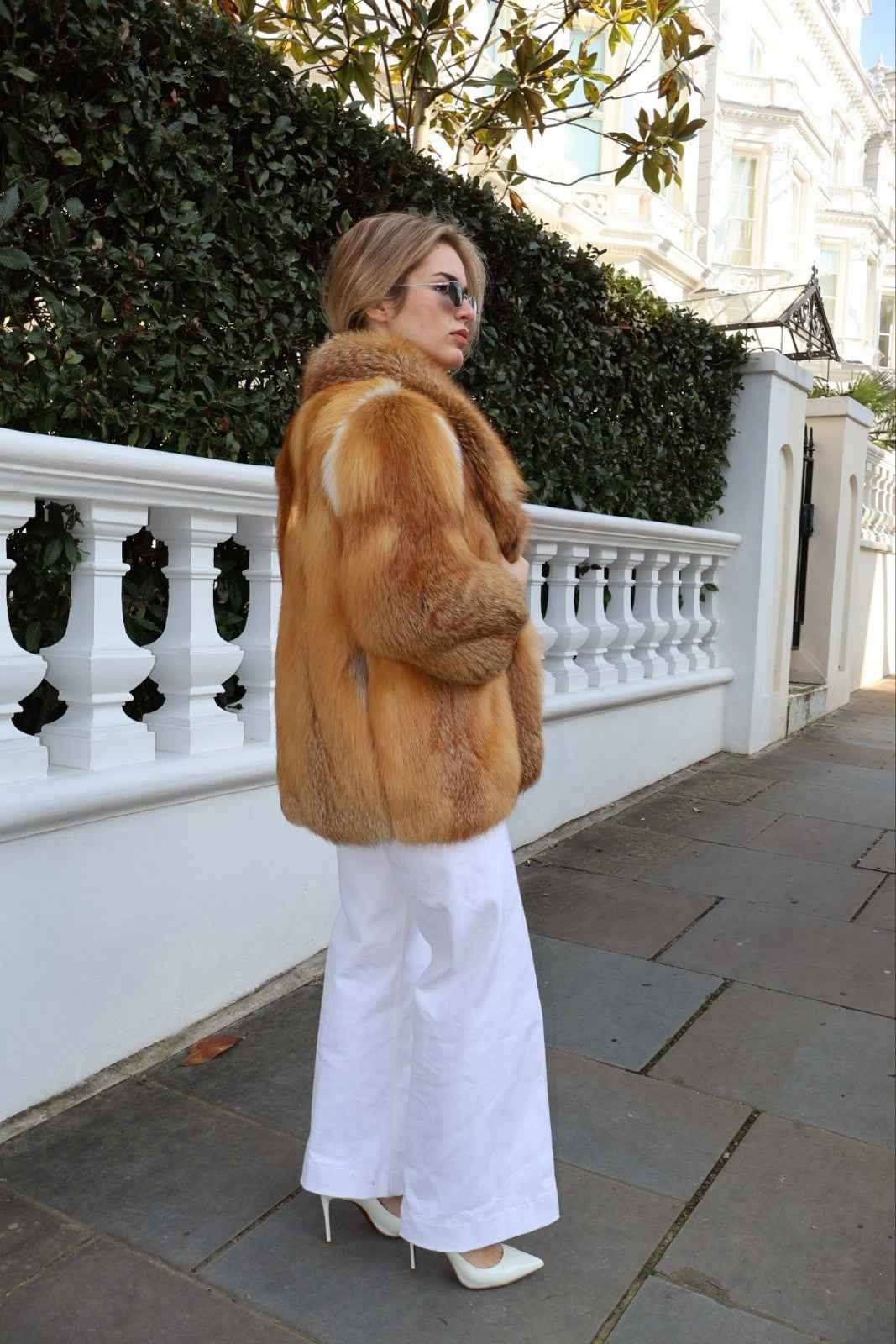 STUNNINT Fiery Red Fox Stunning Fluffy Fur Real Vintage Fur Coat