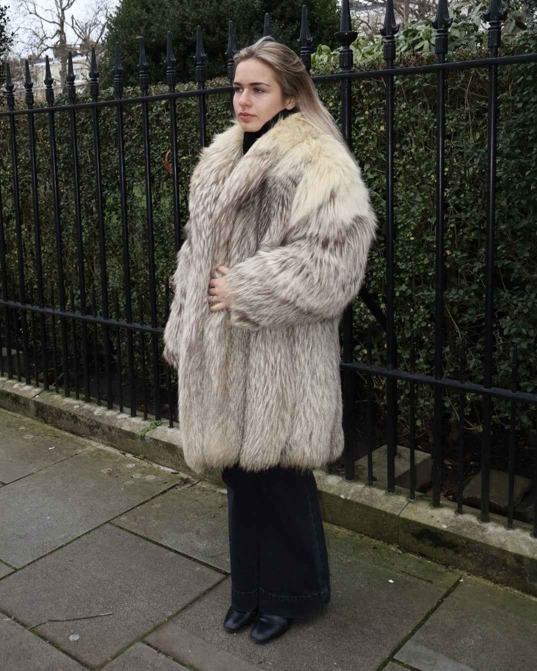 RARE PLATINUM FOX Vintage Fox Fur Coat Size M-L Real Fur
