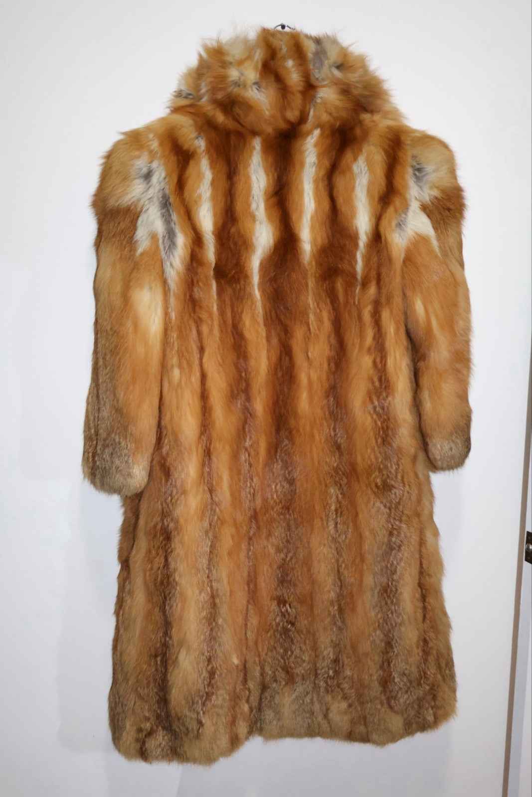 UNIQUE And FABULOUS Full Length Vintage Red Fox Fur Coat Real Fur Size Medium 87